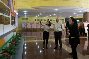 黃教院附屬中山學(xué)校師生接待美國(guó) 澳大利亞海外教育訪問(wèn)團(tuán)一行