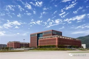 珠海三寶 廣東省民辦本科院校龍頭，海外教育學(xué)院歡迎您的加入